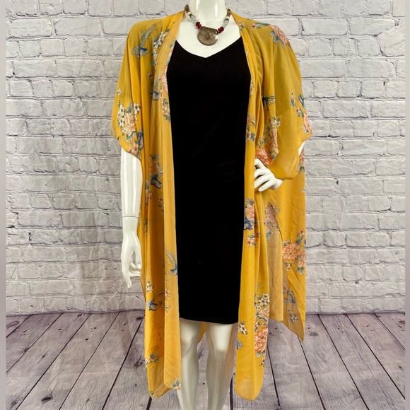 Plus Size V Neck Short Sleeve Dress Various - Picture 3 of 12